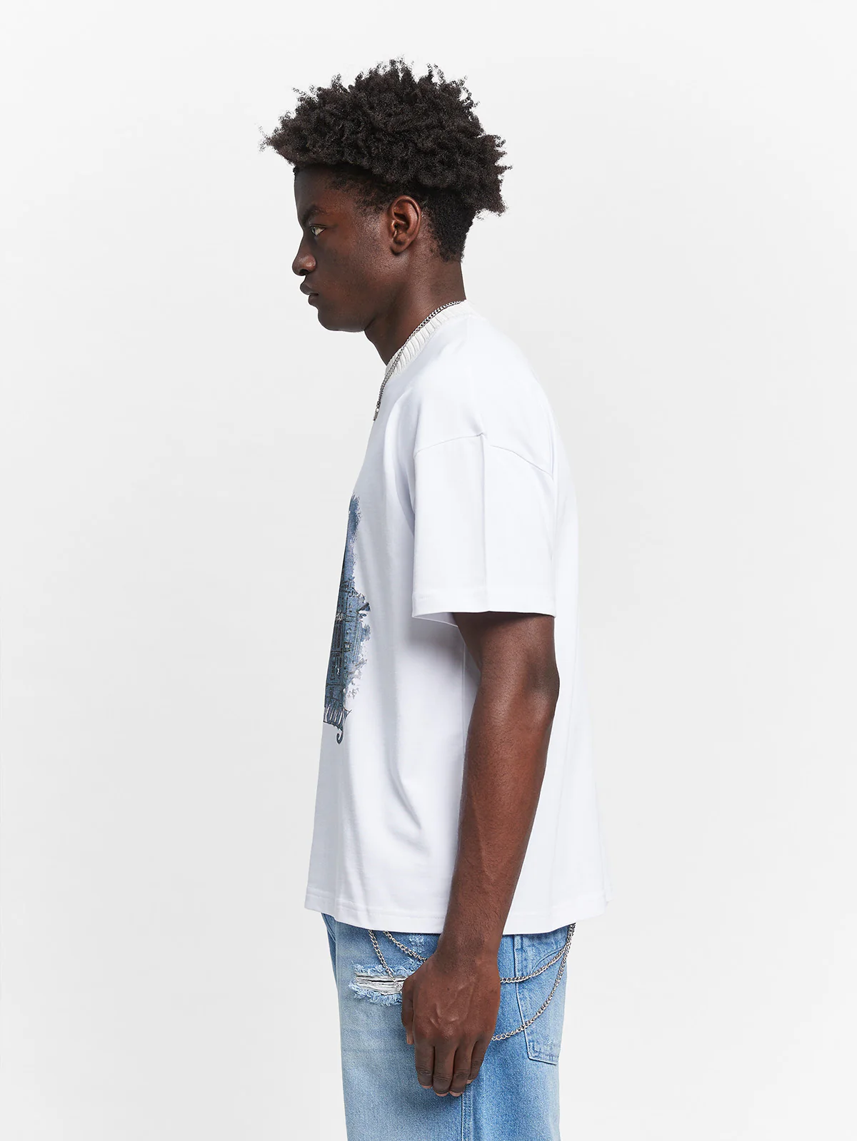 ARTIST BY NIGHT T-SHIRT - WHITE - Image 4