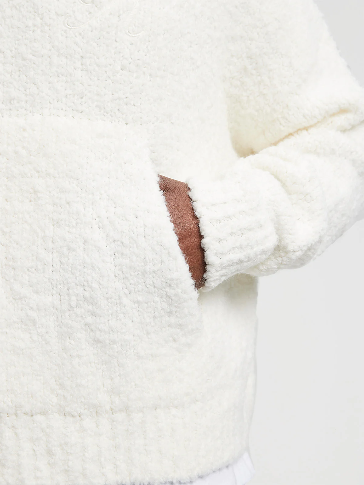 BOUCLÉ KNIT HOODIE - CREAM - Image 8