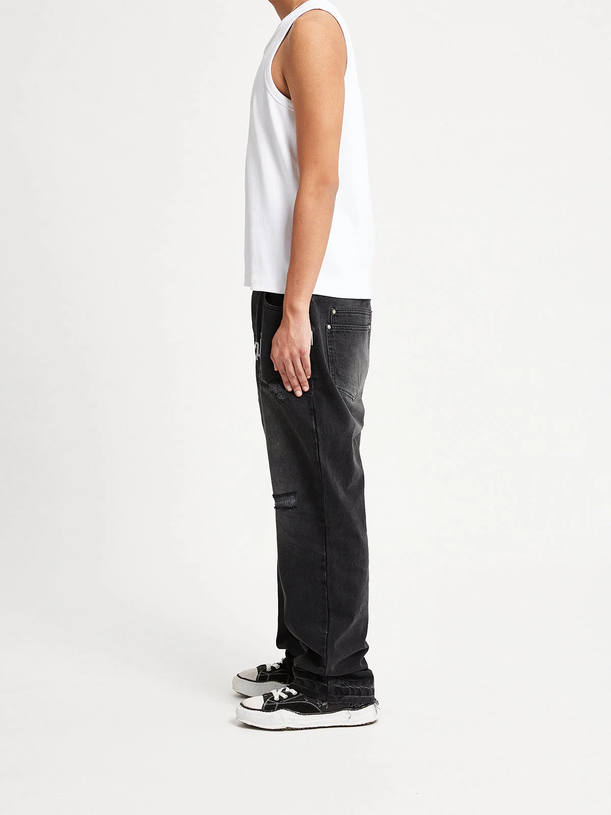 DENIM WITH APPLICATION - WASHED BLACK - Image 4