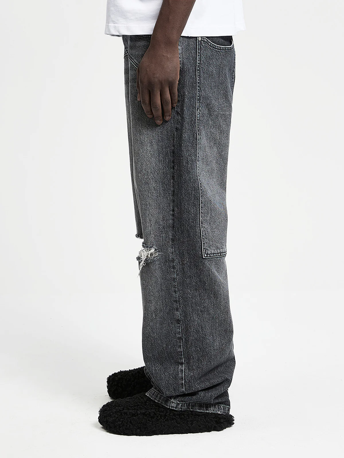 DESTROYED TROU DENIM - WASHED GREY - Image 4