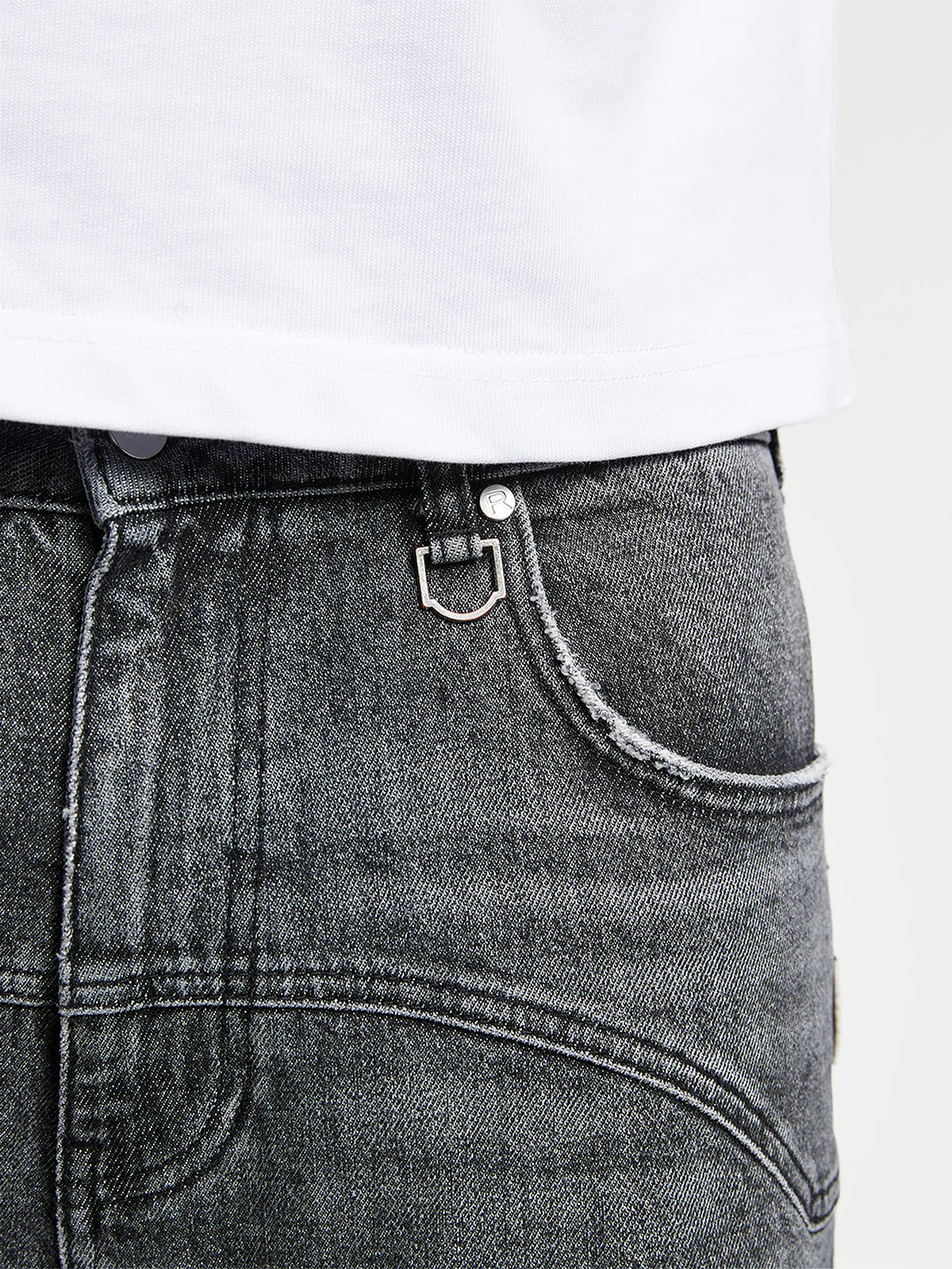 DESTROYED TROU DENIM - WASHED GREY - Image 7