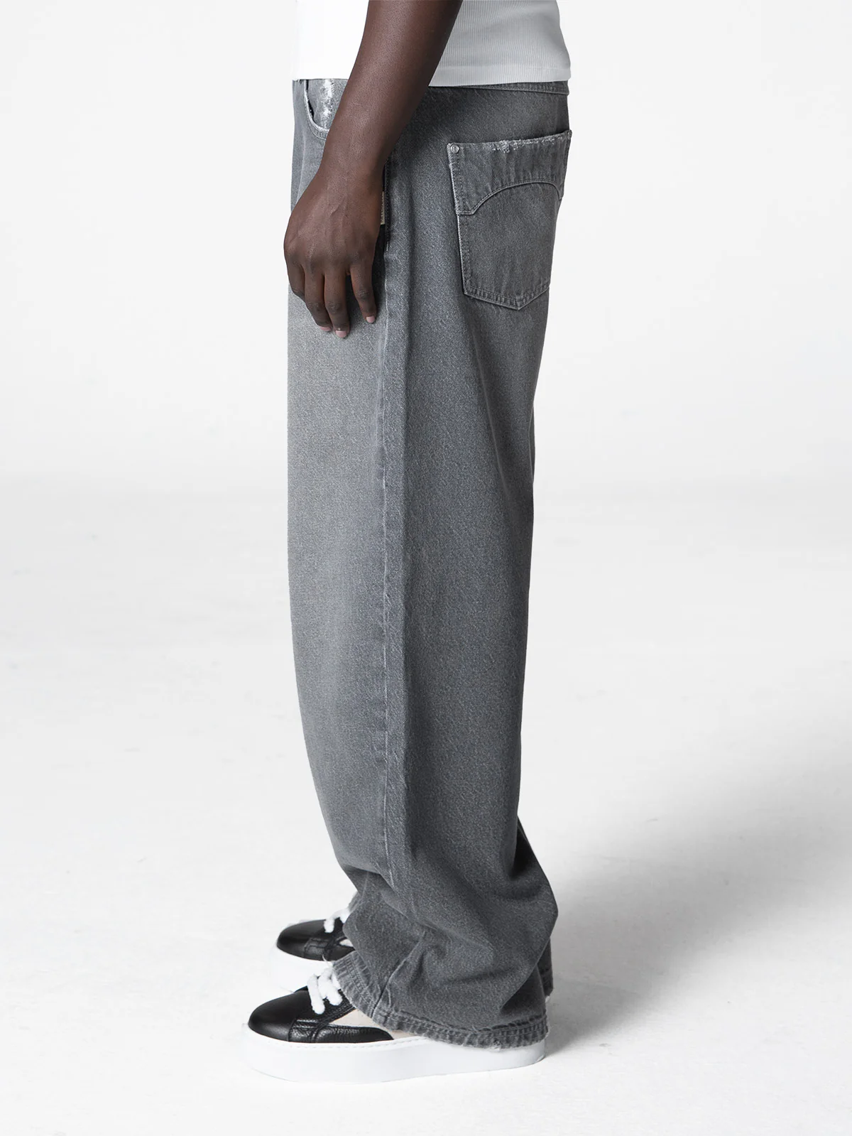 ESSENTIAL BAGGY DENIM - WASHED GREY - Image 4