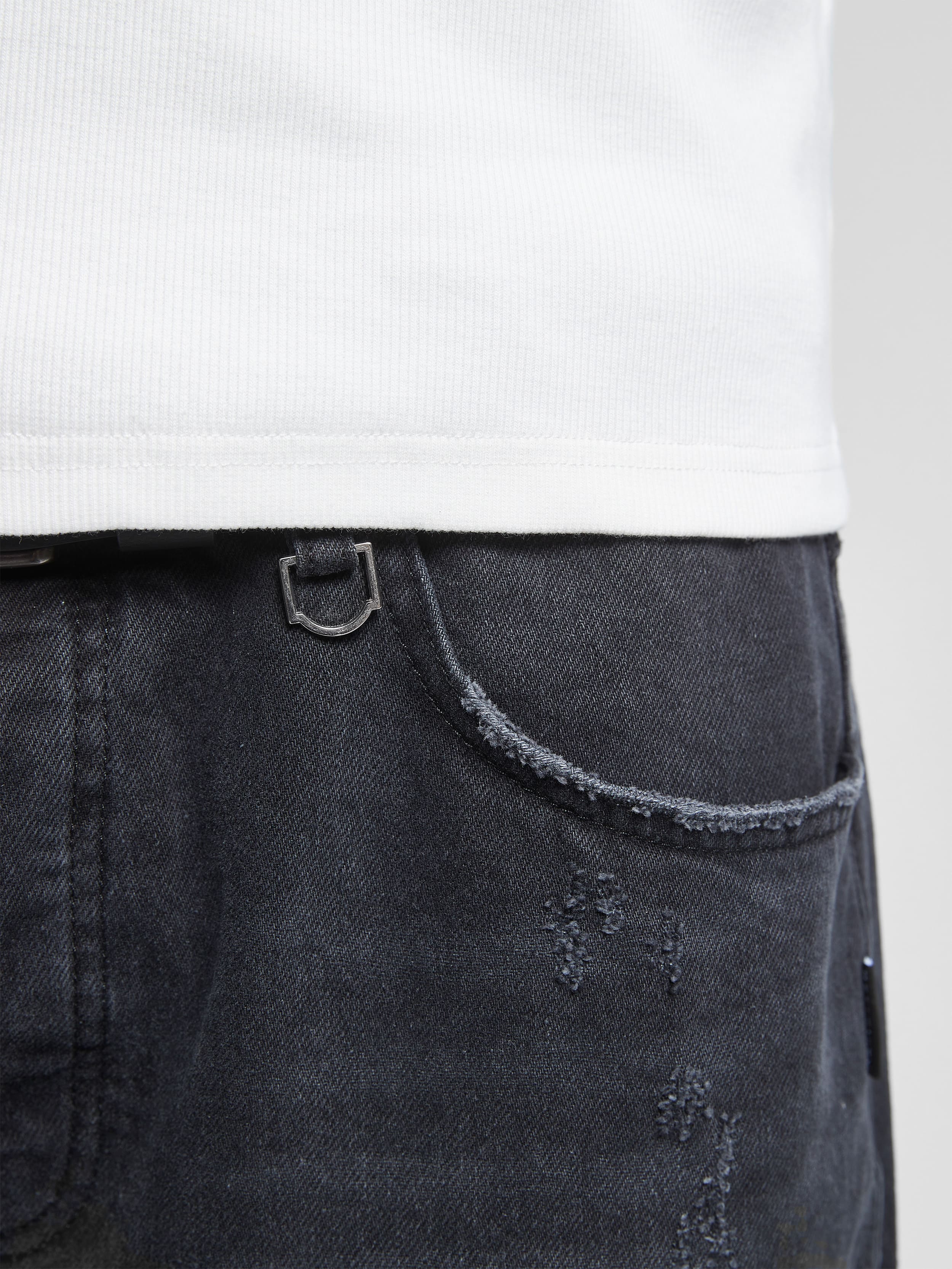 ESSENTIAL JORTS - WASHED BLACK - Image 8