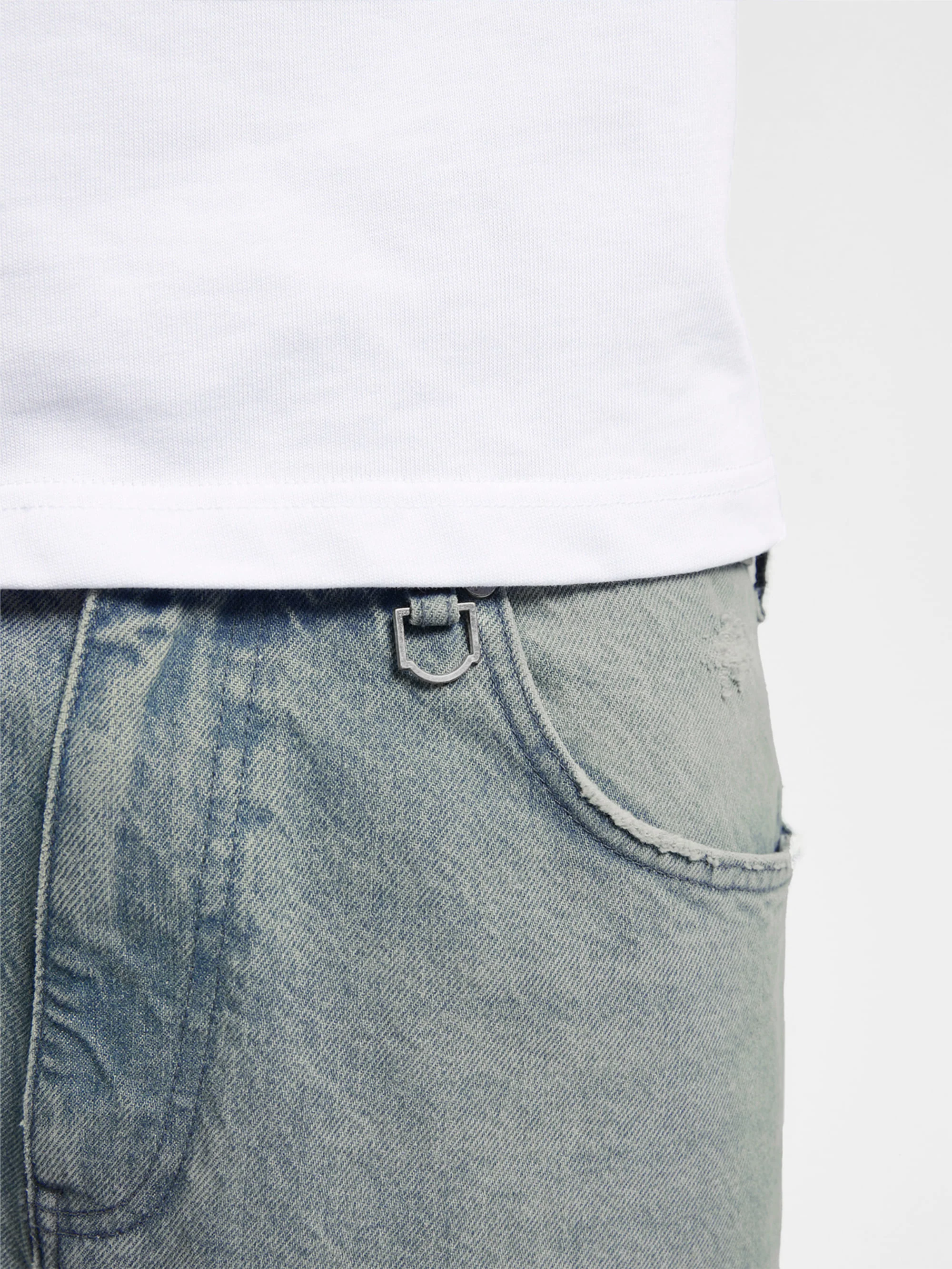 ESSENTIAL STRAIGHT FIT DENIM - LIGHT BLUE - Image 8