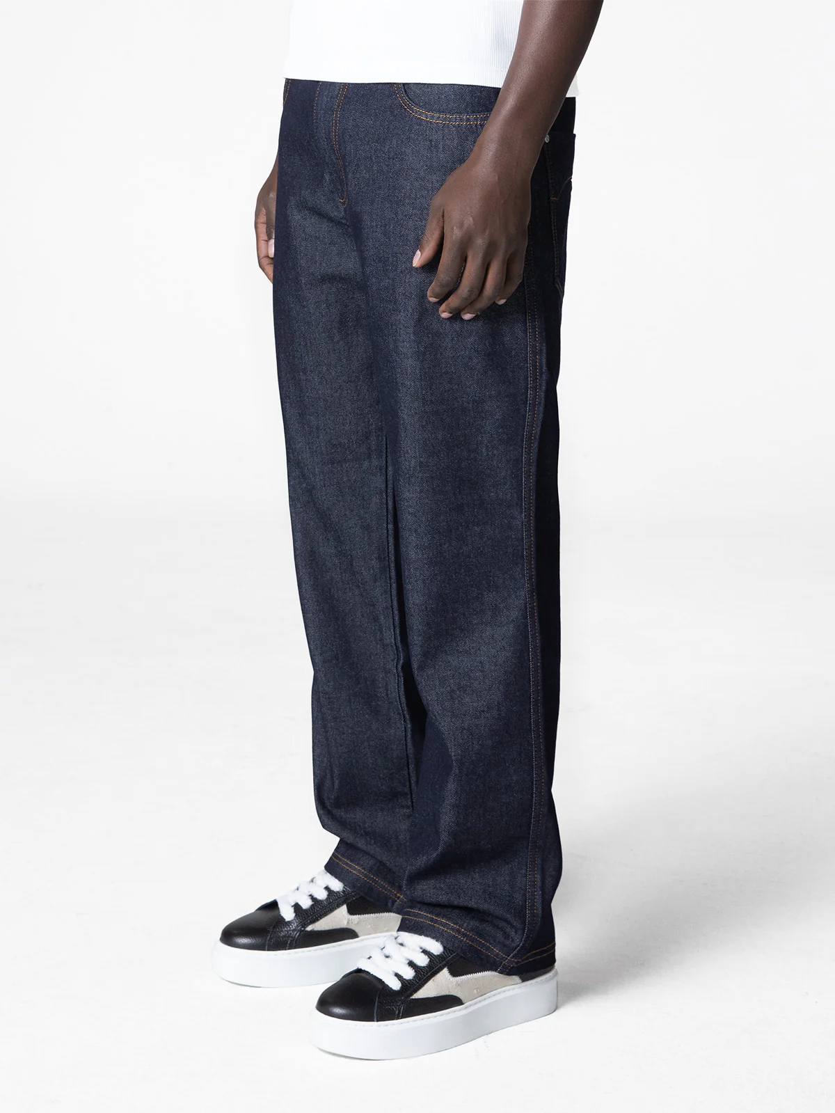 ESSENTIAL STRAIGHT FIT DENIM - RAW INDIGO - Image 3