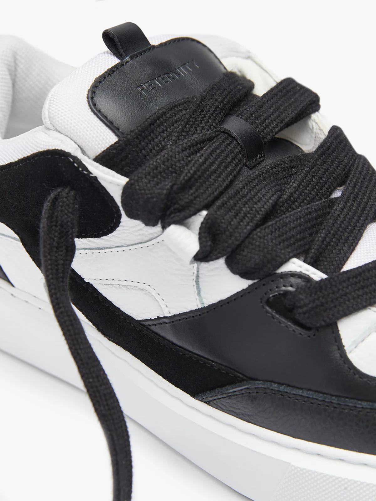 LE SKATEUR - BLACK/WHITE - Image 6