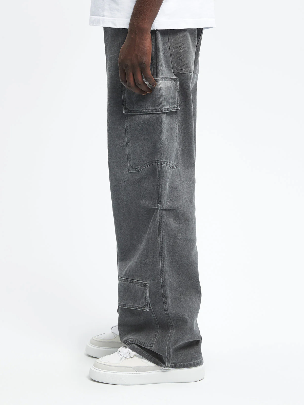 OIL WASHED CARGO PANTS - BLACK - Image 4