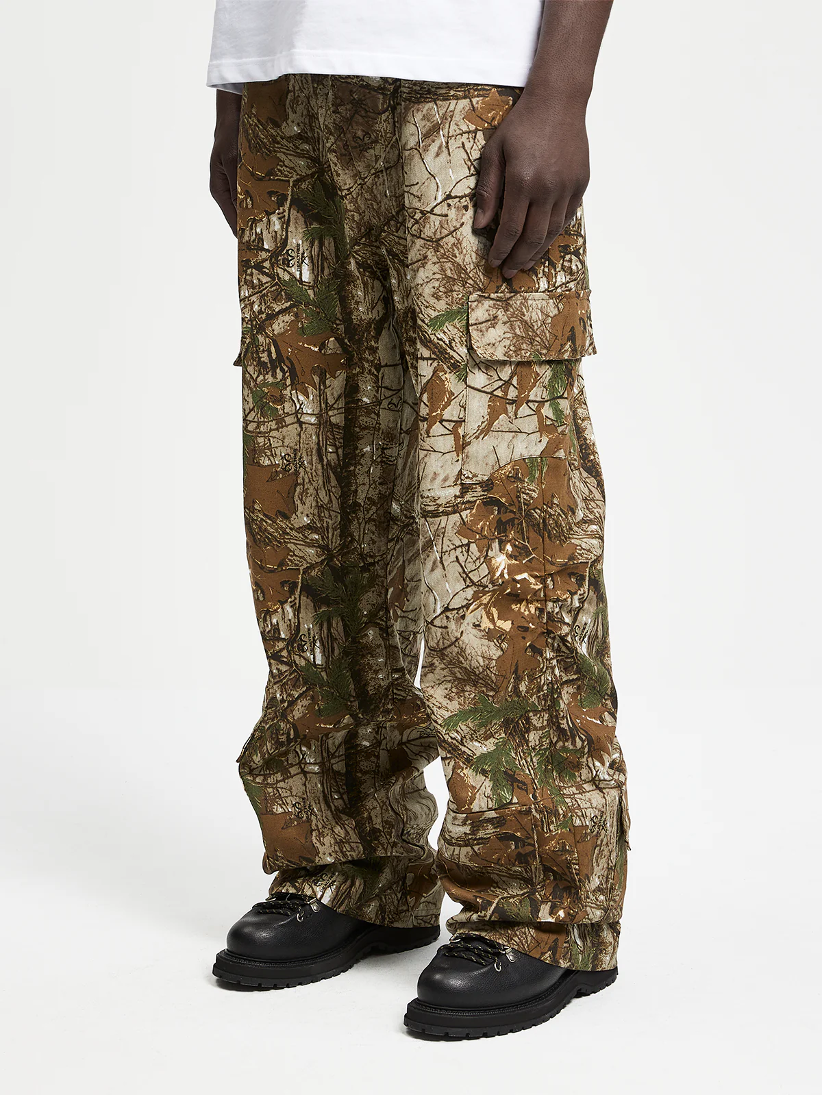 REAL TREE CAMO CARGO - GREEN - Image 3