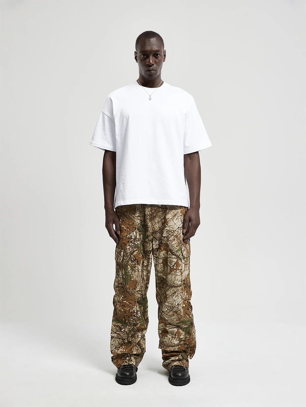 REAL TREE CAMO CARGO - GREEN - Image 6