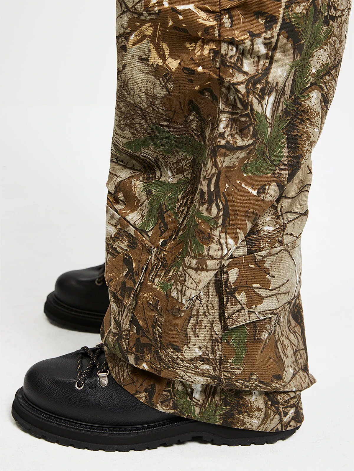 REAL TREE CAMO CARGO - GREEN - Image 8