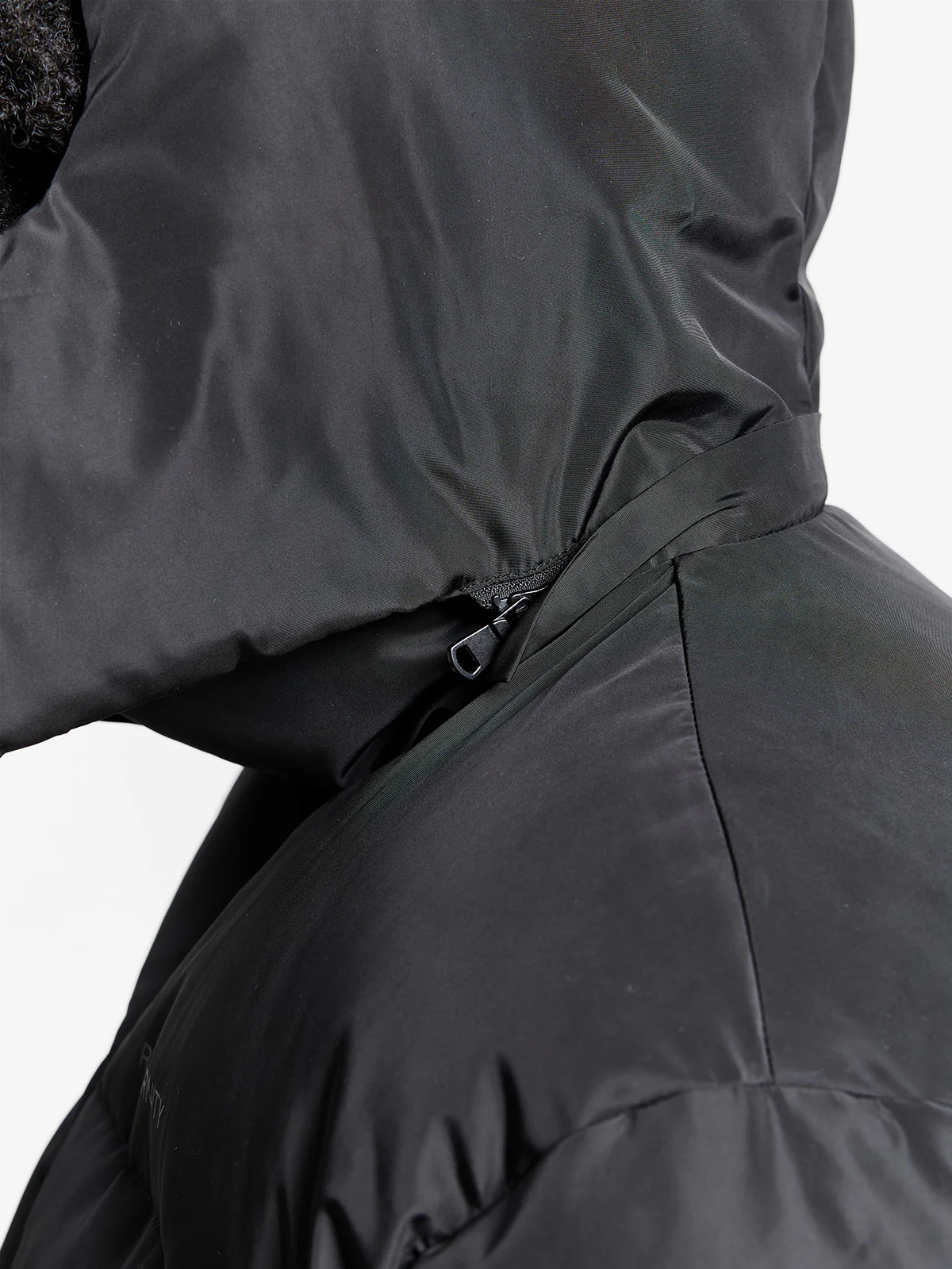 RETERNITY PUFFER JACKET - BLACK - Image 9