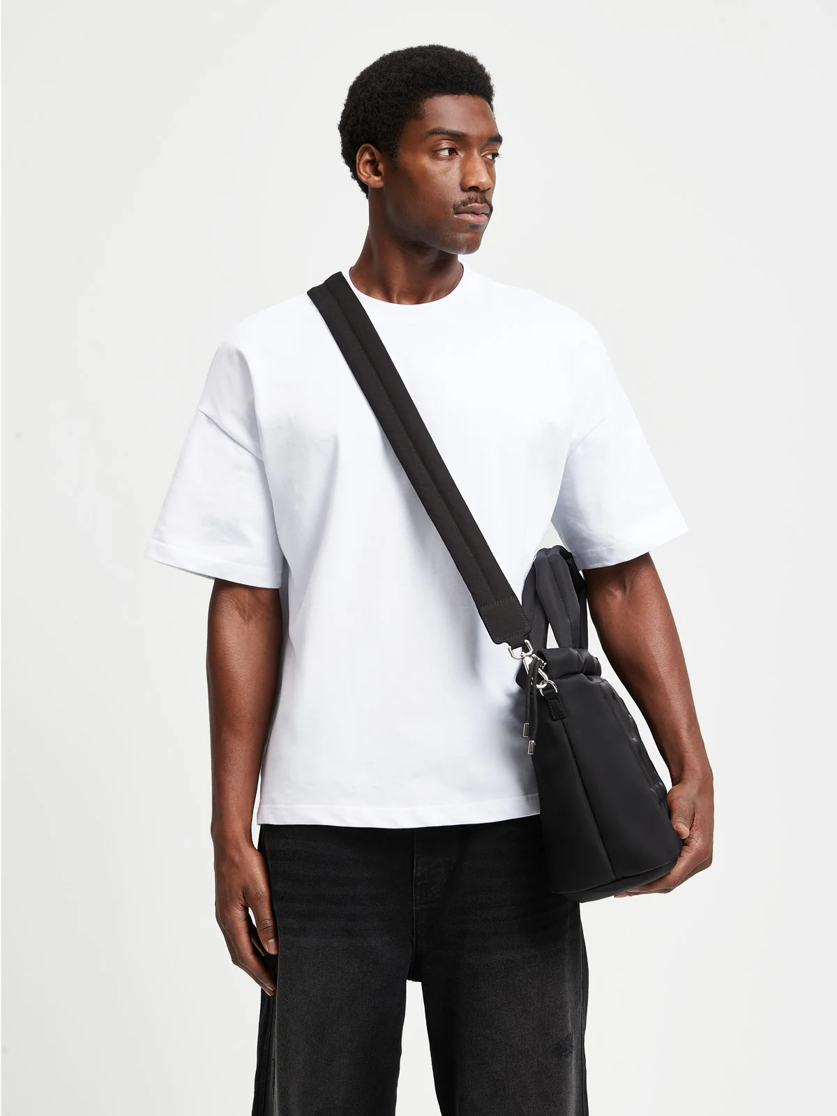 RETERNITY QUILTED TOTE BAG - BLACK - Image 4
