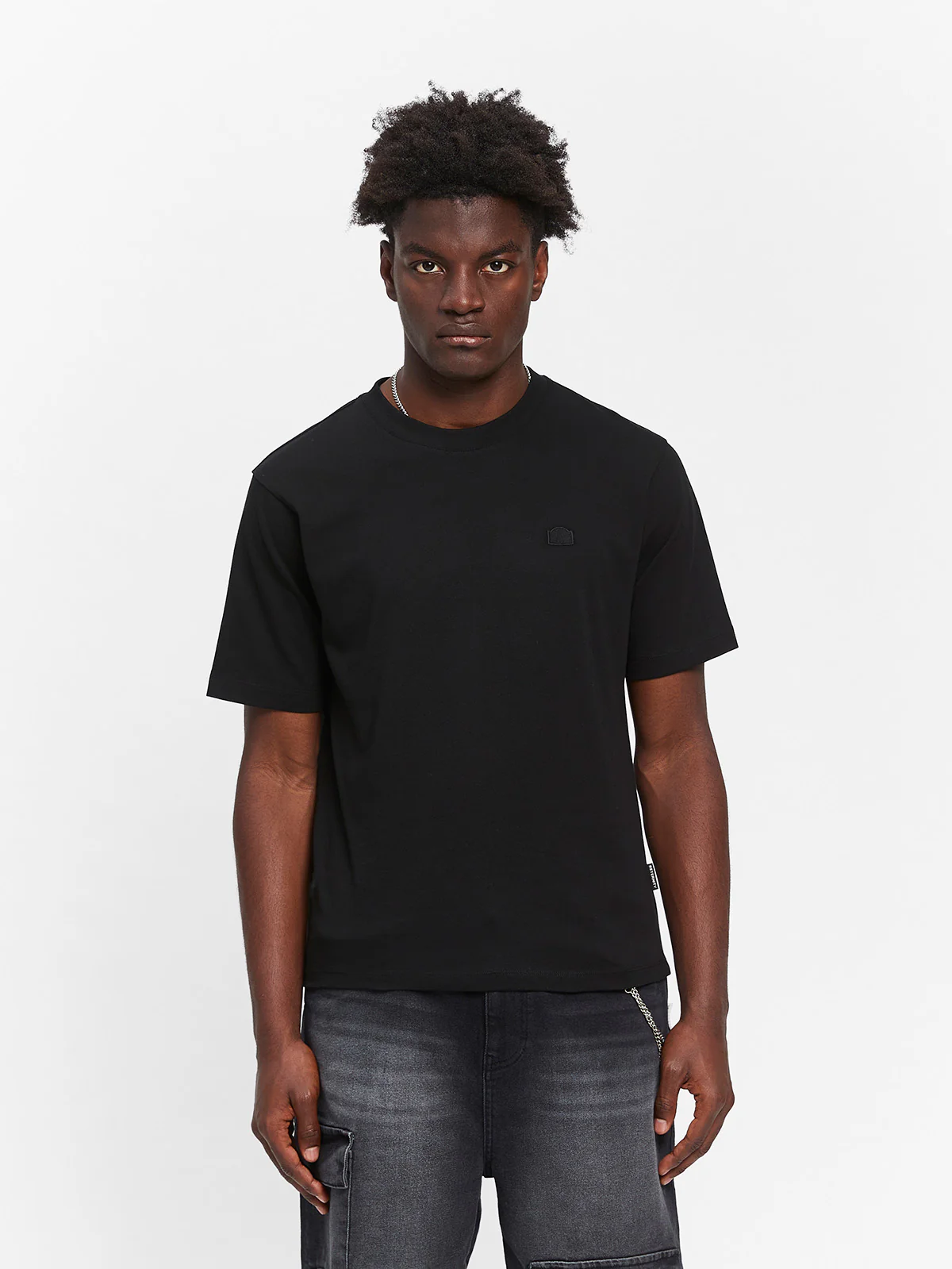 SIGNE FITTED T-SHIRT - BLACK - Image 2