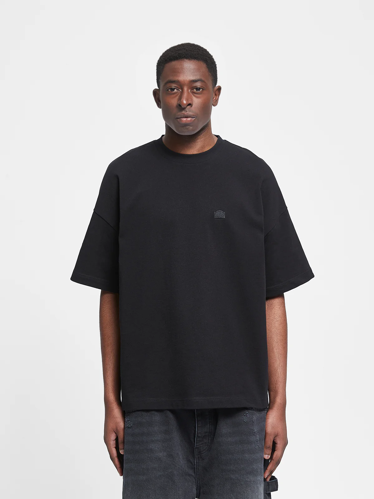 SIGNE T-SHIRT - BLACK - Image 2