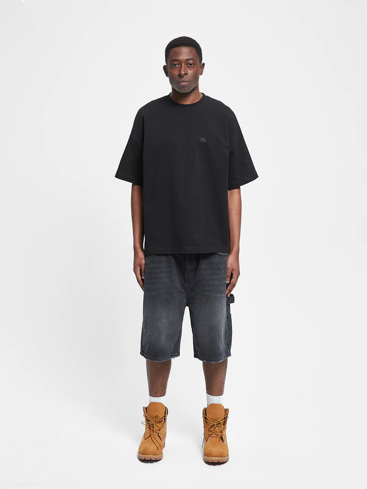 SIGNE T-SHIRT - BLACK - Image 6