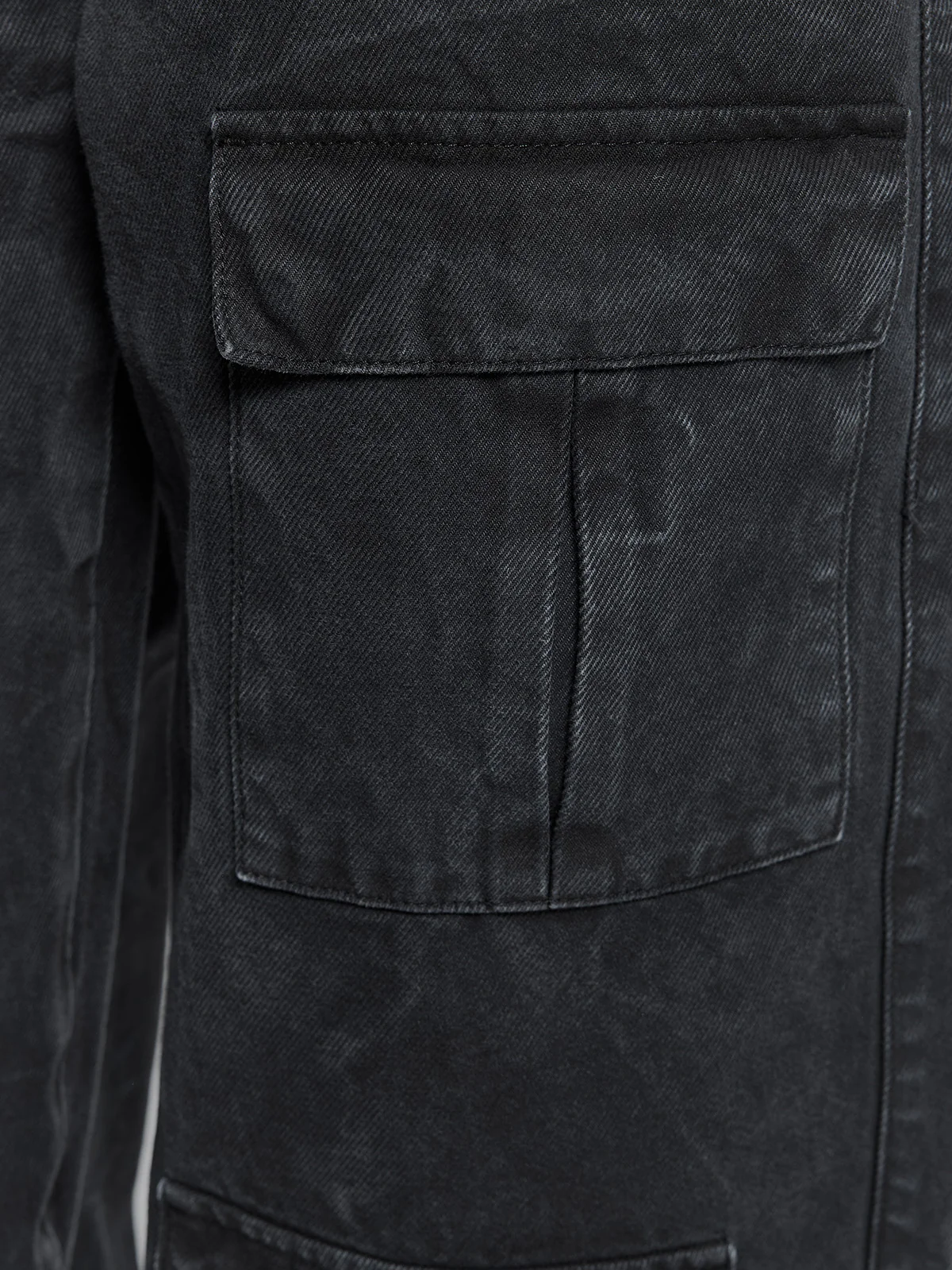 WRINKLED CANVAS CARGO PANTS - BLACK - Image 7